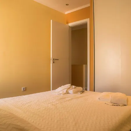Apartment B36 - Historical Highstreet!